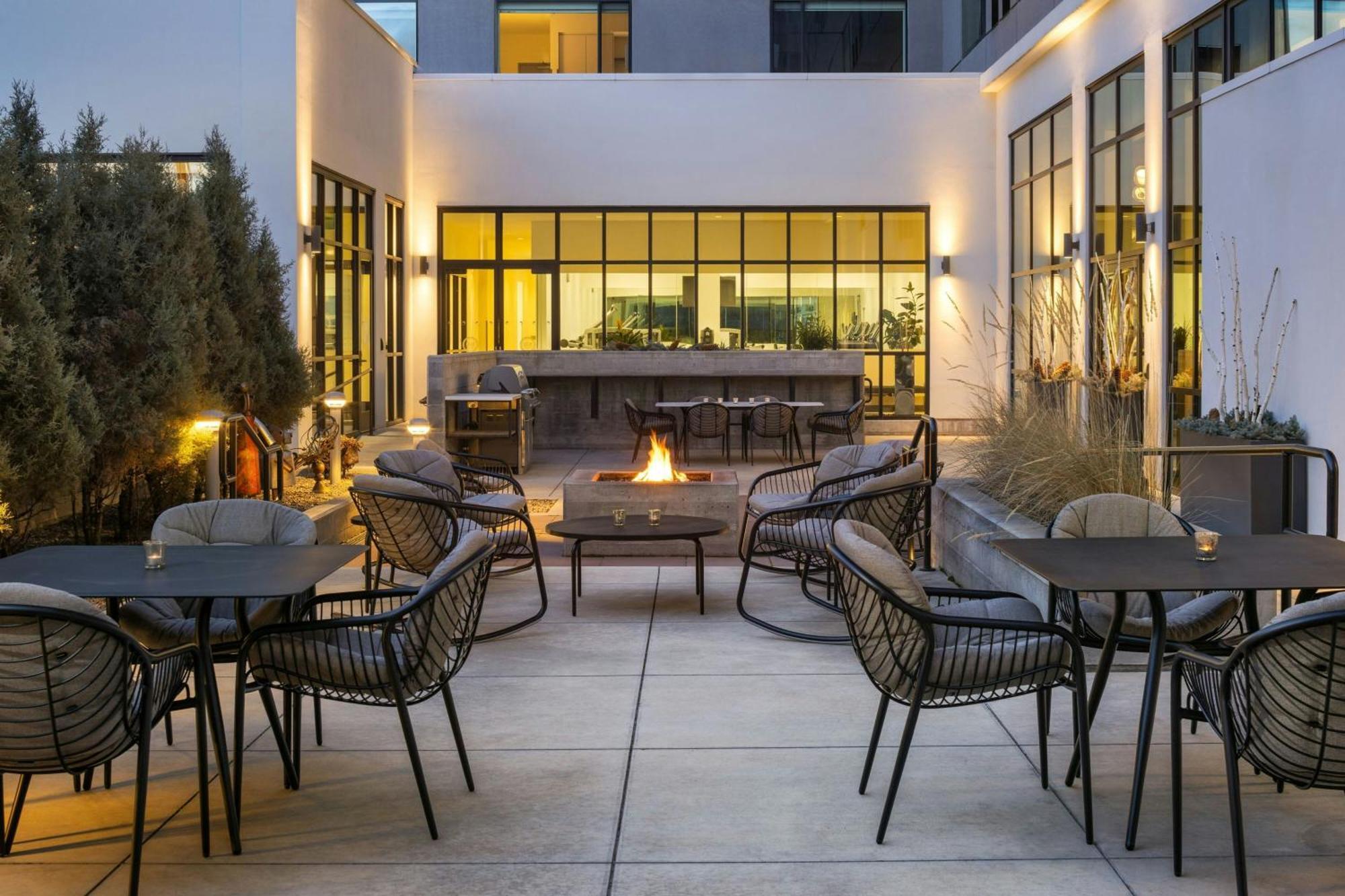 Element Bozeman Hotel Luaran gambar